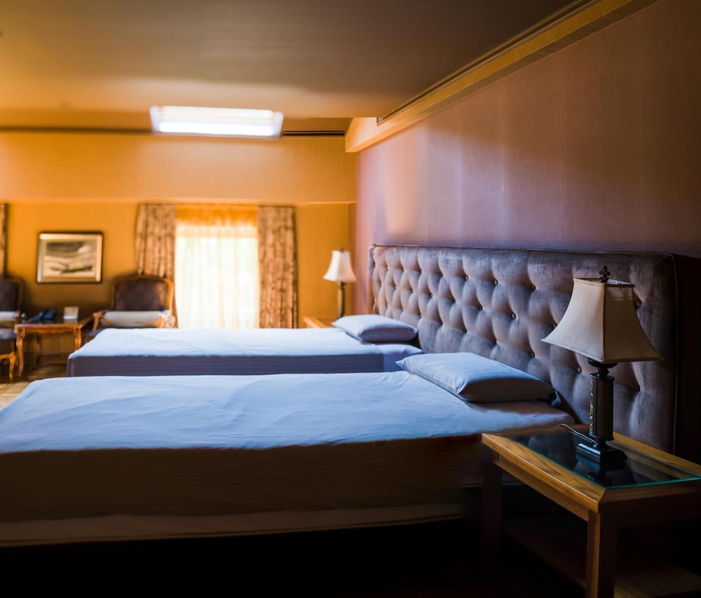 STANDARD, TWIN BEDS
