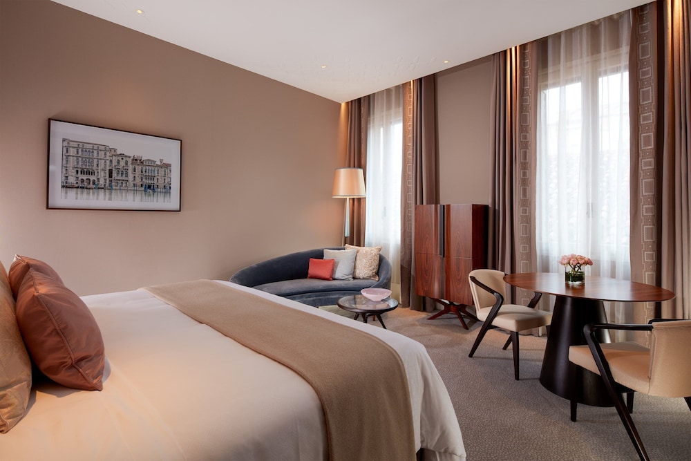 The St. Regis Venice 17/70