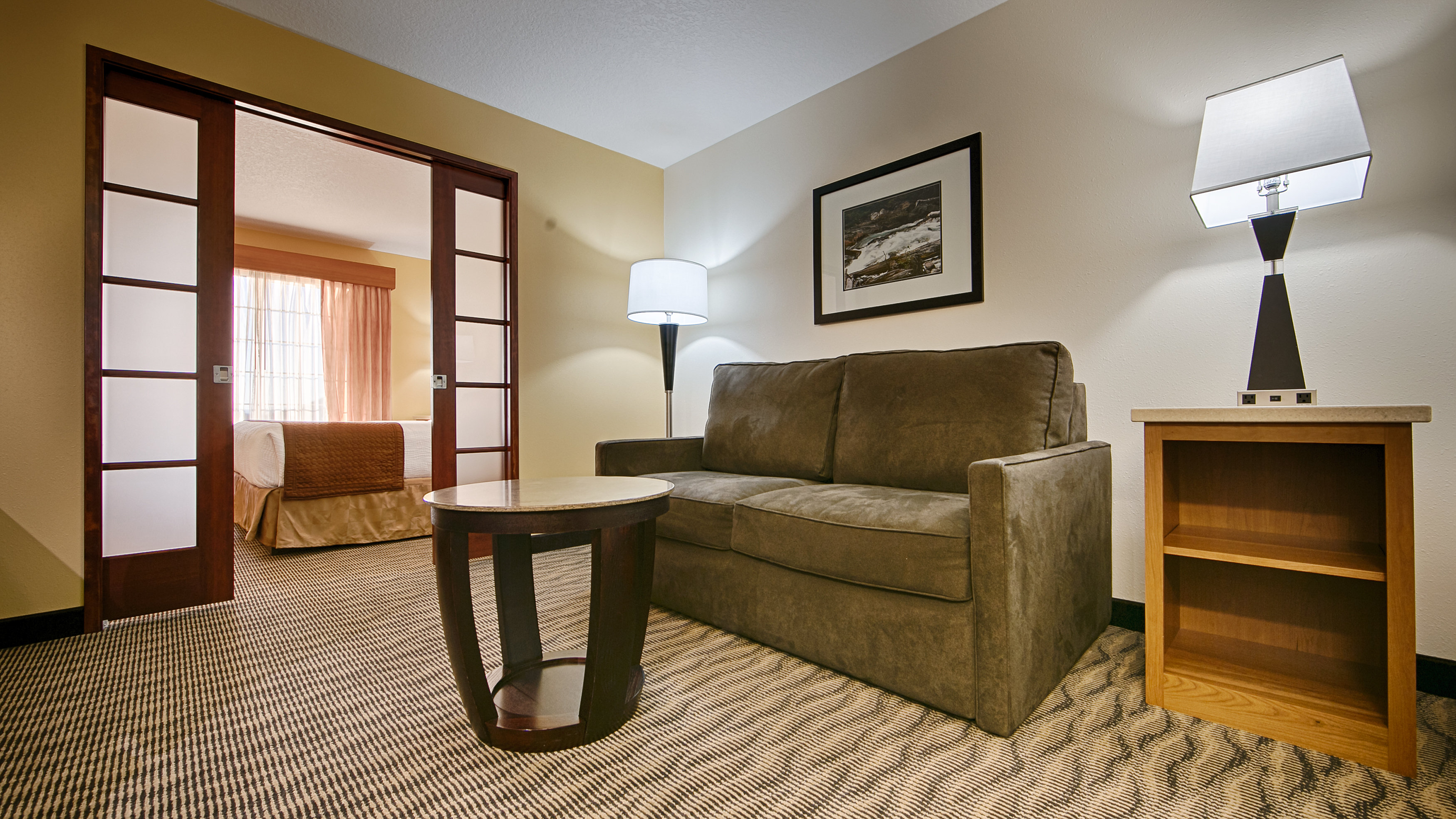 Best Western Plus Park Place Inn & Suites 47/76
