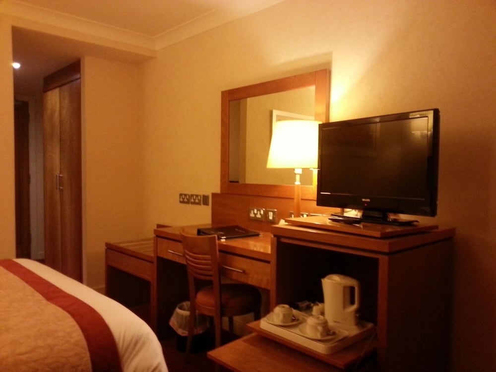 Tara Hotel 26/28