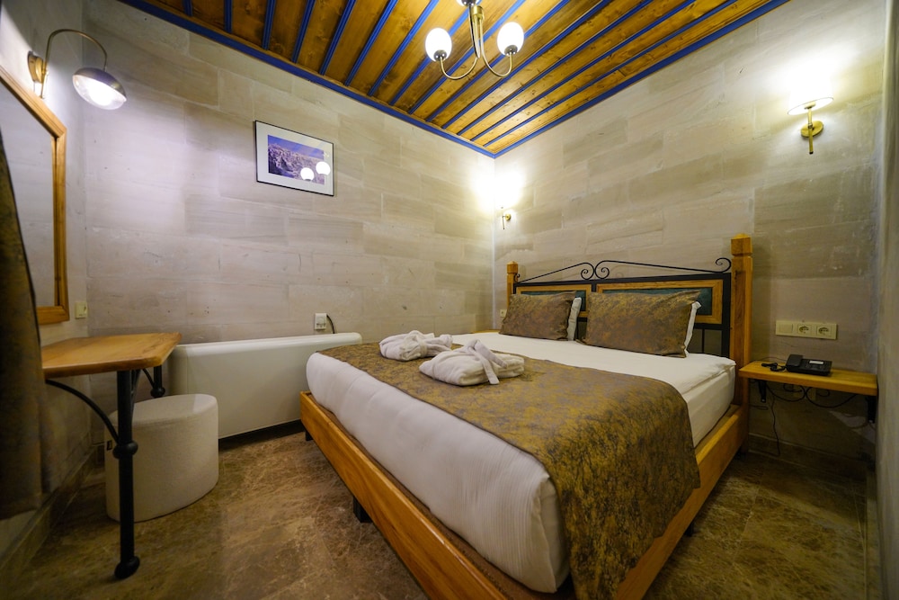 Cave Hotel Saksagan 12/48