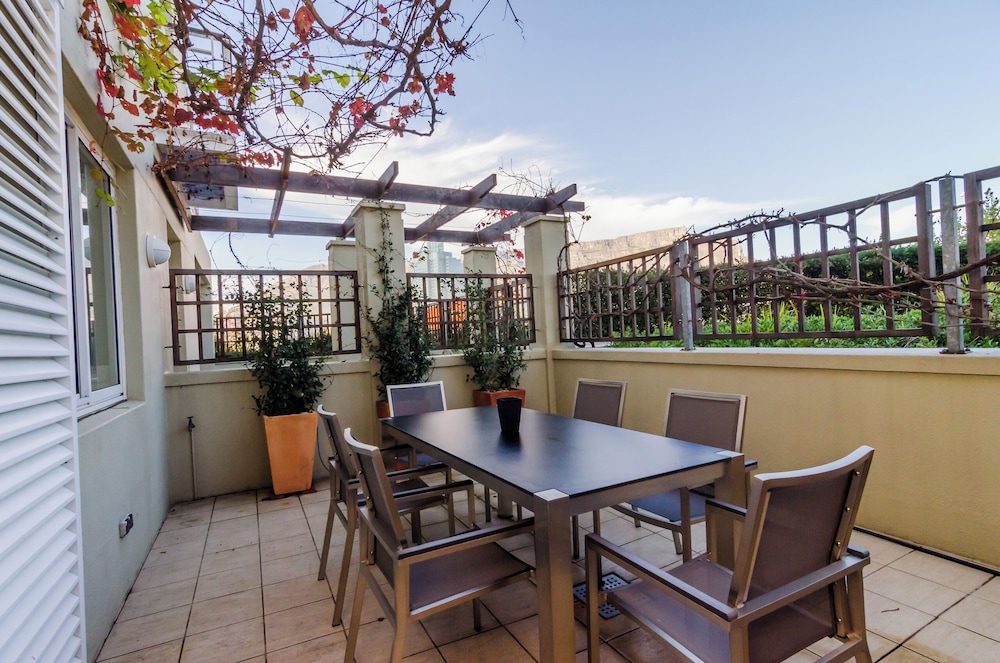 Mountain Marina Luxury Apartments 35/50