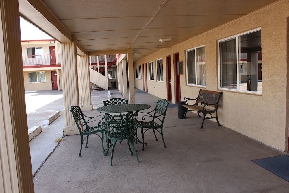 Howard Johnson by Wyndham Springerville 38/50
