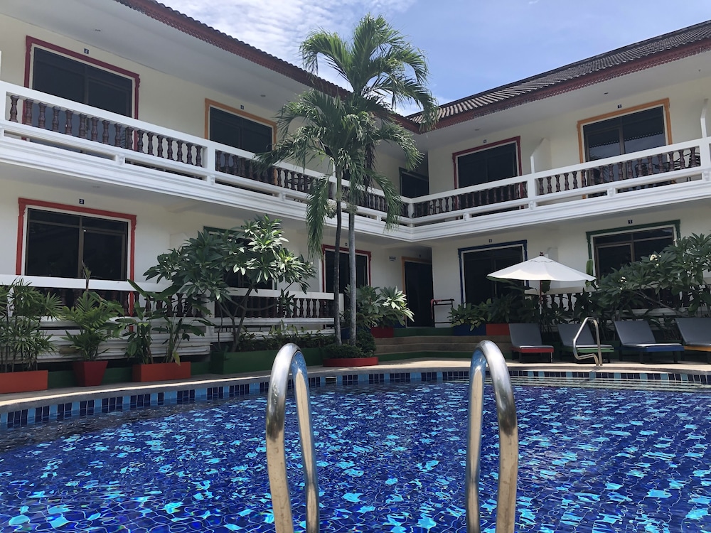 Tropical Palm Resort and Spa 8/31