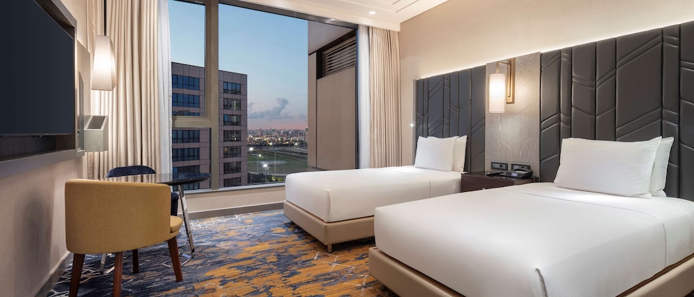 ROOM, TWIN BEDS