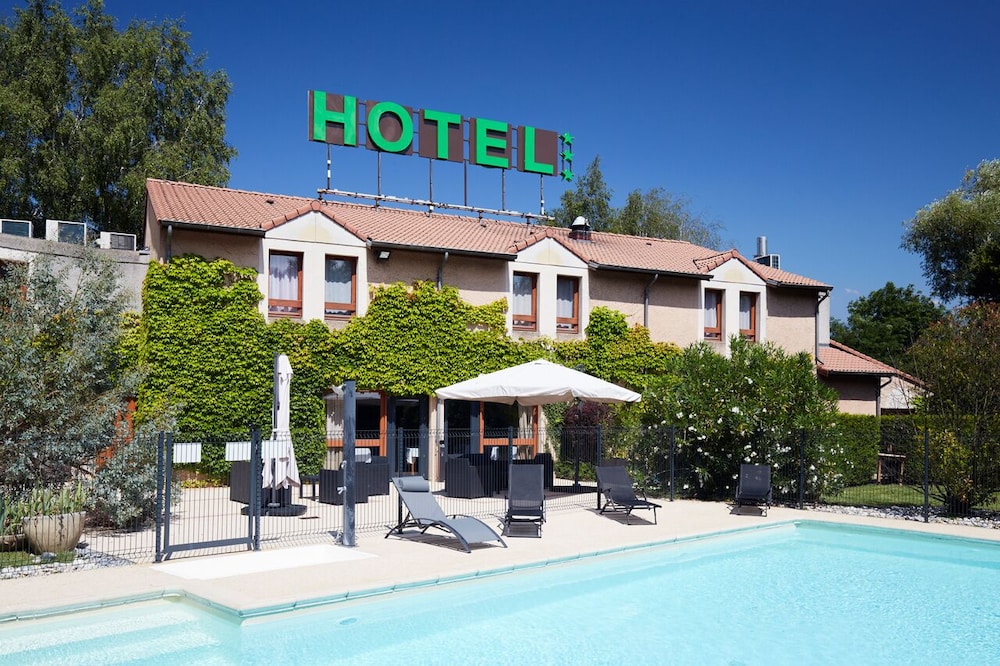 Hotel La Cle Des Champs 37/41