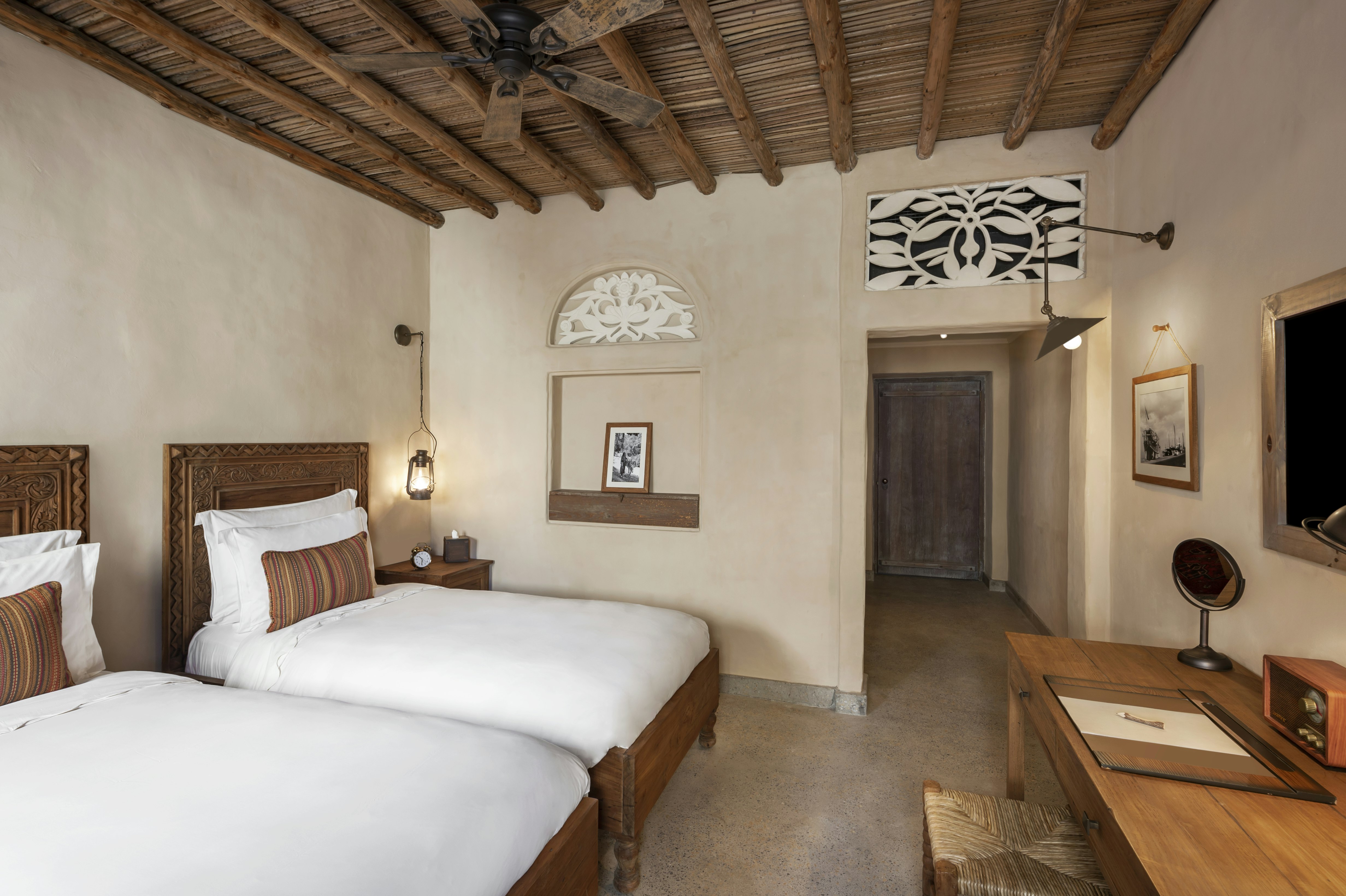 HERITAGE, TWIN BEDS, SOUQ VIEW, BALCONY