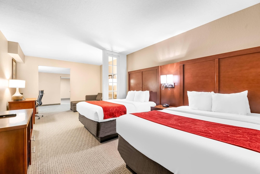 Upgrade, Suite, 2 Queen Beds, Accessible