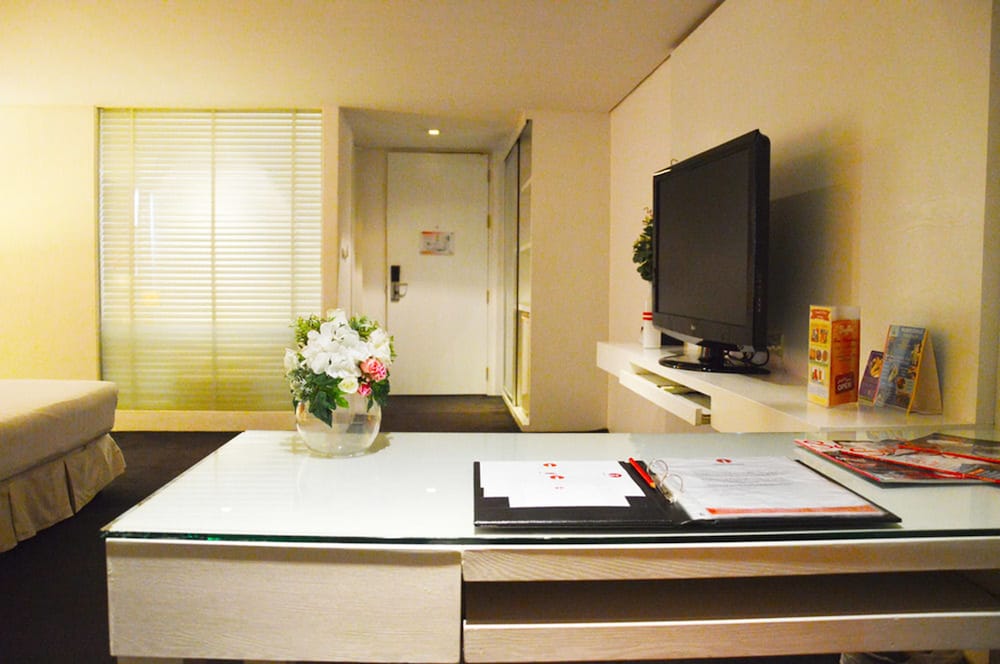I Residence Hotel Silom 8/67