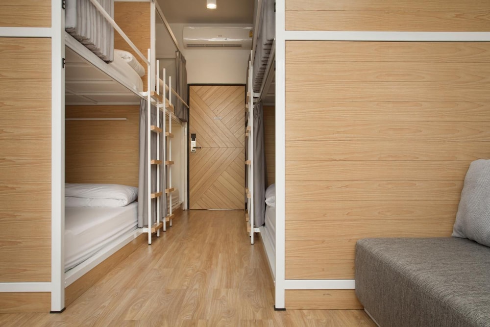 Bed One Block Hostel 61/61
