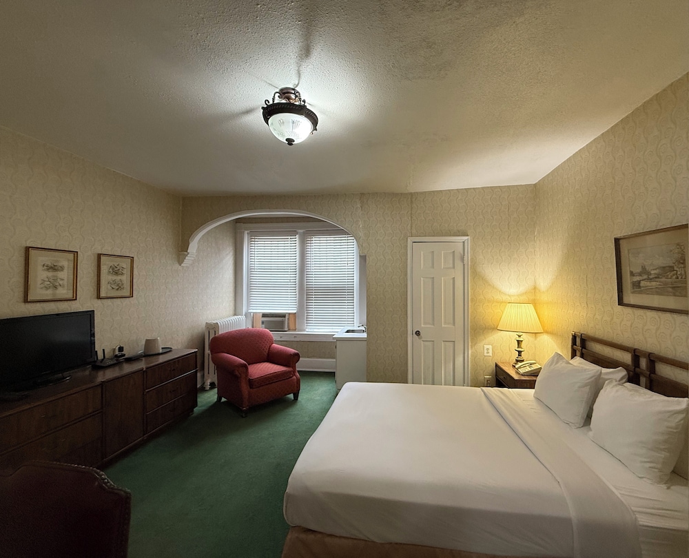 The Windsor Inn 18/61
