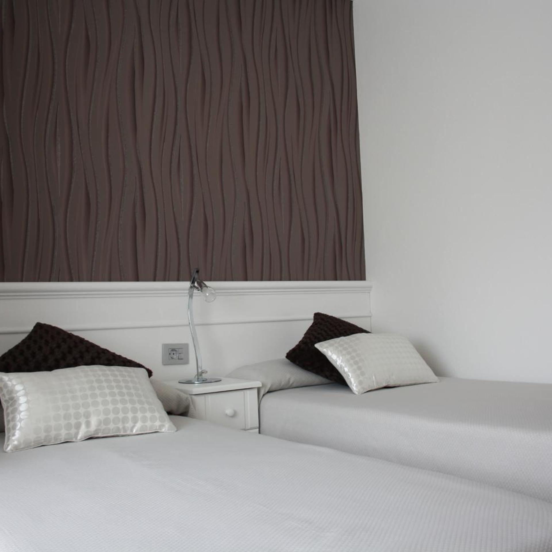 Hotel Herreros 16/38