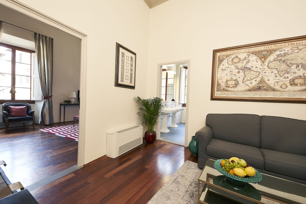 Peruzzi Urban Residences 37/50