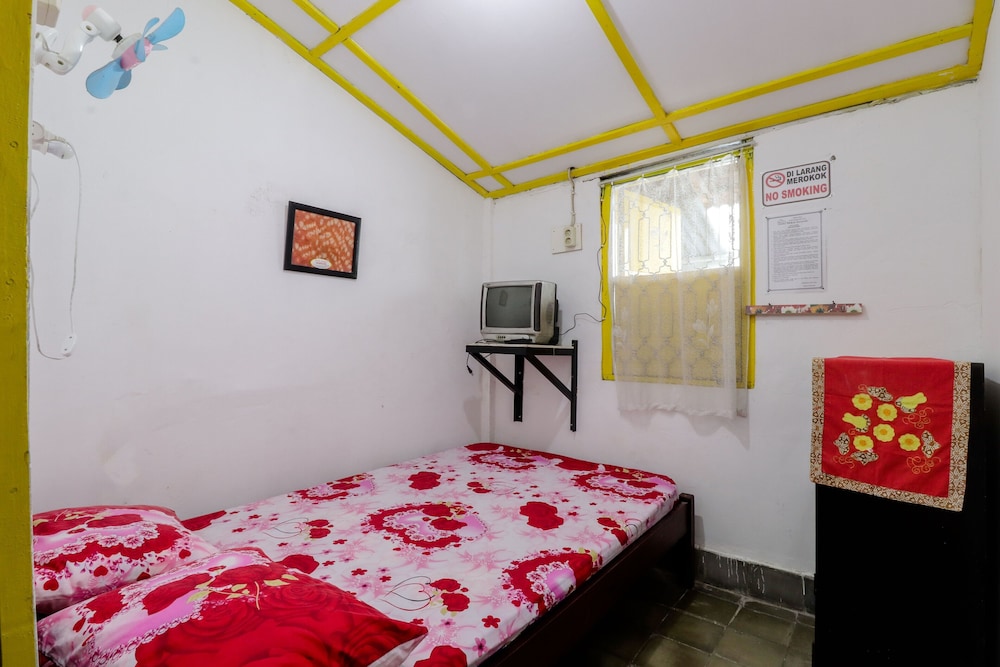 Homestay Ndalem Soewondo by ZUZU 6/22