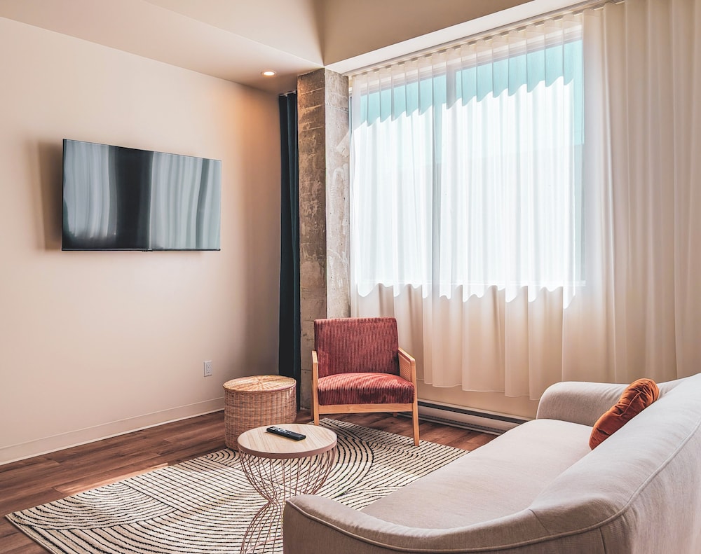 Terminus Hotel 34/50
