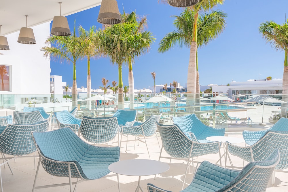Hotel Lava Beach 36/56