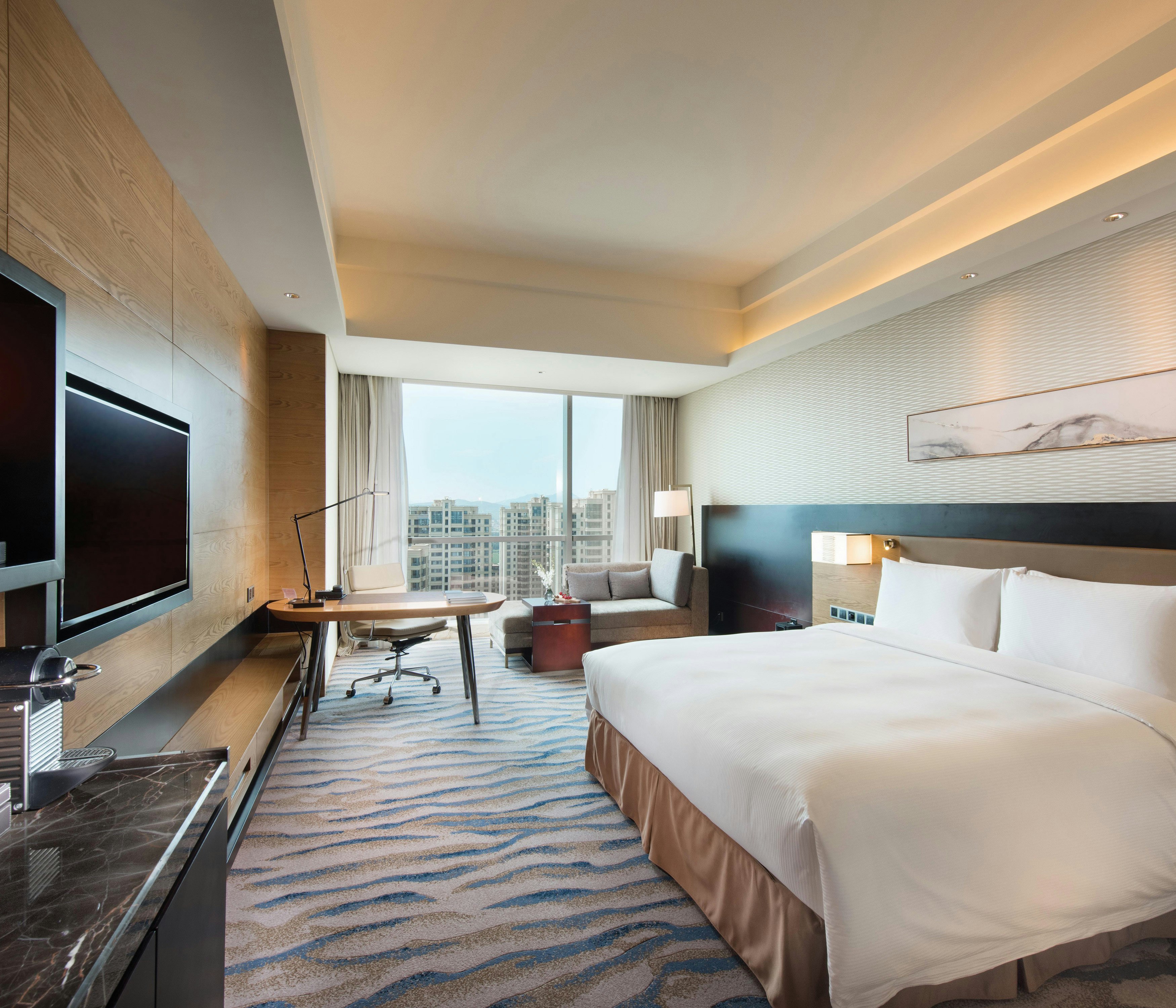 ROOM, KING BED, ACCESSIBLE