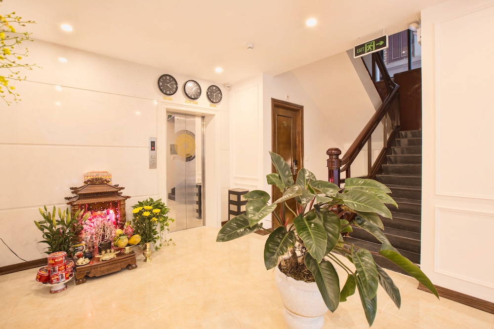 Dinh Ami Hanoi Hotel 56/63