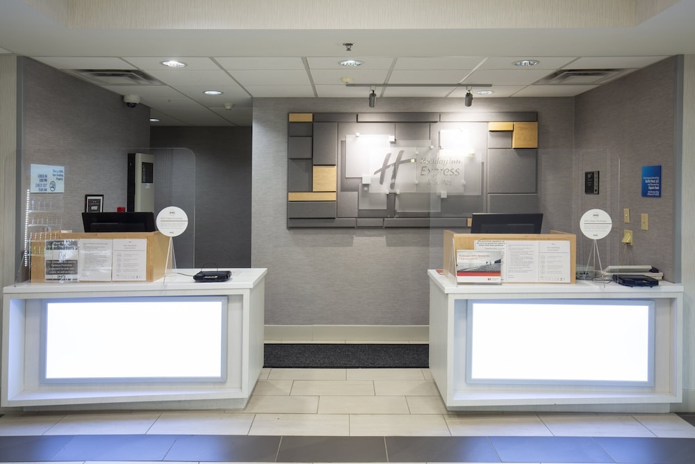 Holiday Inn Express & Suites Louisville South-Hillview, an IHG Hotel 11/55
