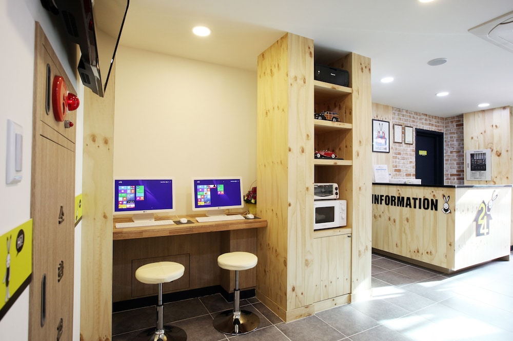 24 Guesthouse Myeongdong Avenue 2/33