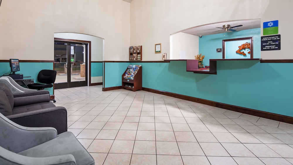 SureStay Hotel by Best Western Greenville 8/43