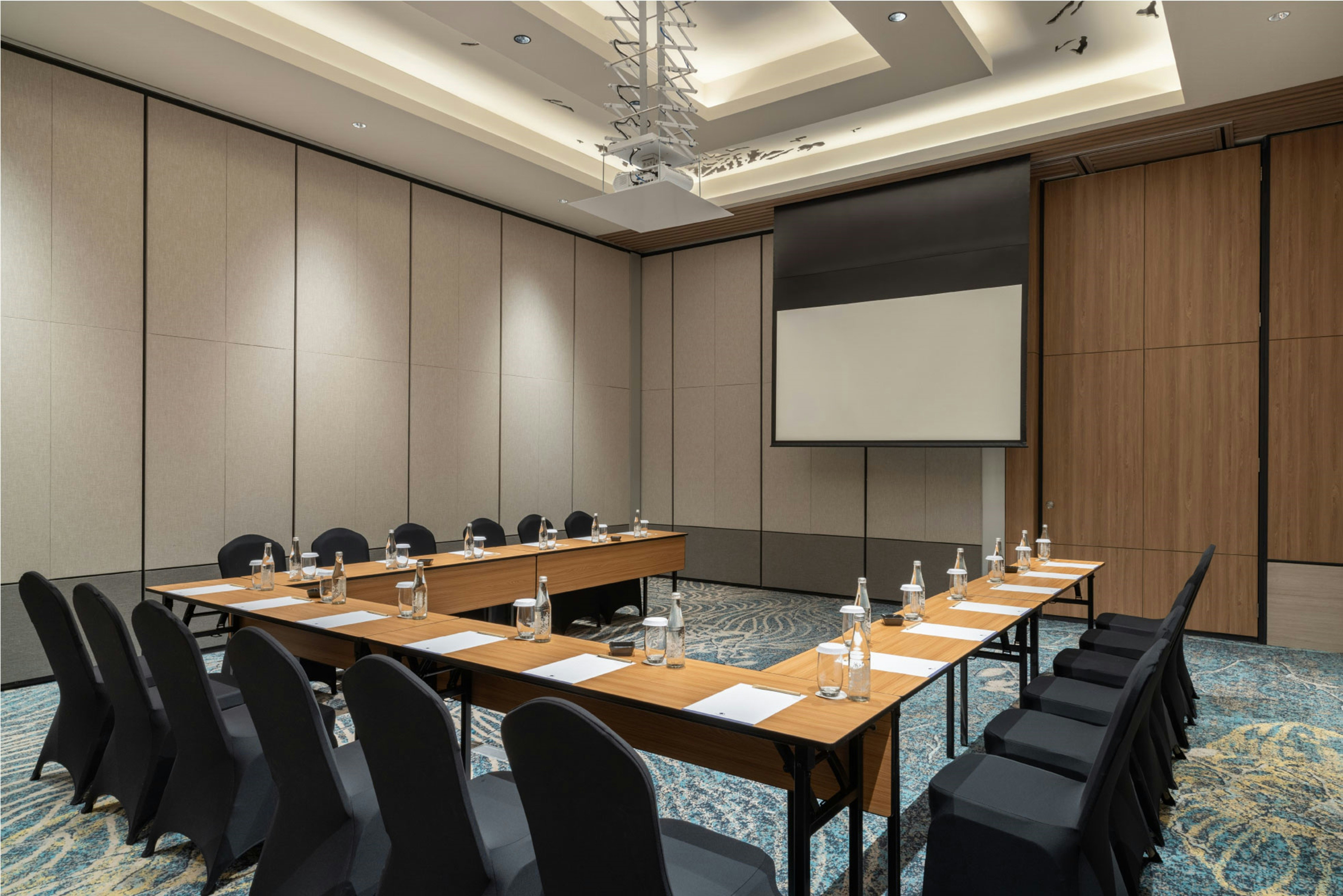 DoubleTree by Hilton Jakarta Bintaro Jaya 35/47