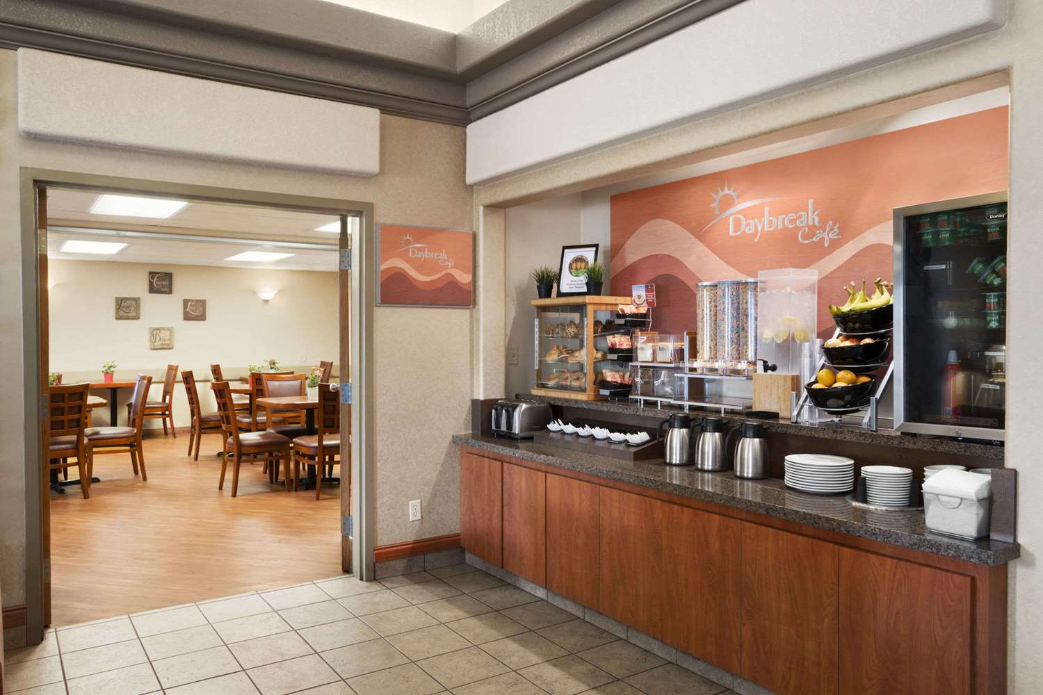 Days Inn Calgary Airport 35/43