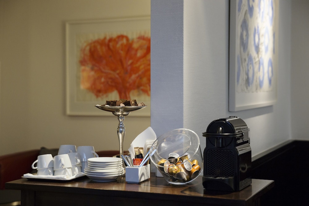 Boutique Hotel Helmhaus Zurich 42/45