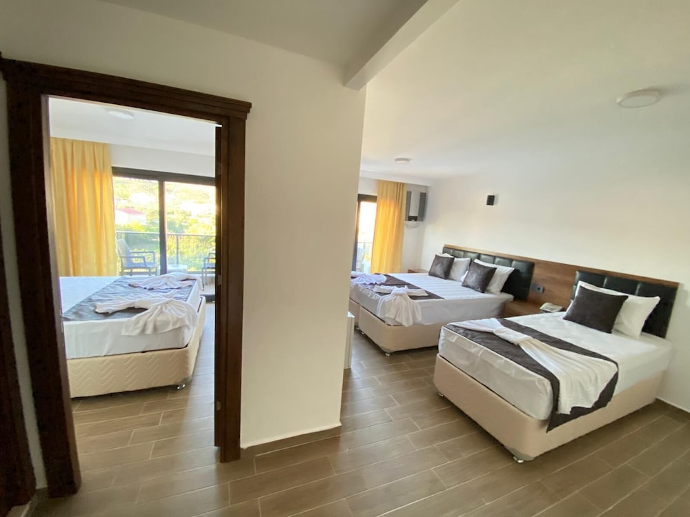 Atas Aqua Otel Avsa 23/51