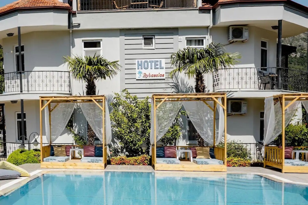 Bybassios Hotel 1/37