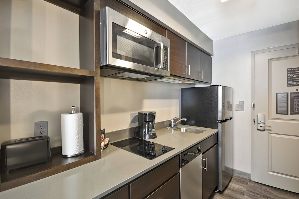 استوديو بسرير كينج مع أريكة لذوي الإعاقة، TOWNEPLACE SUITES CRANBURY SOUTH BRUNSWICK 5/6