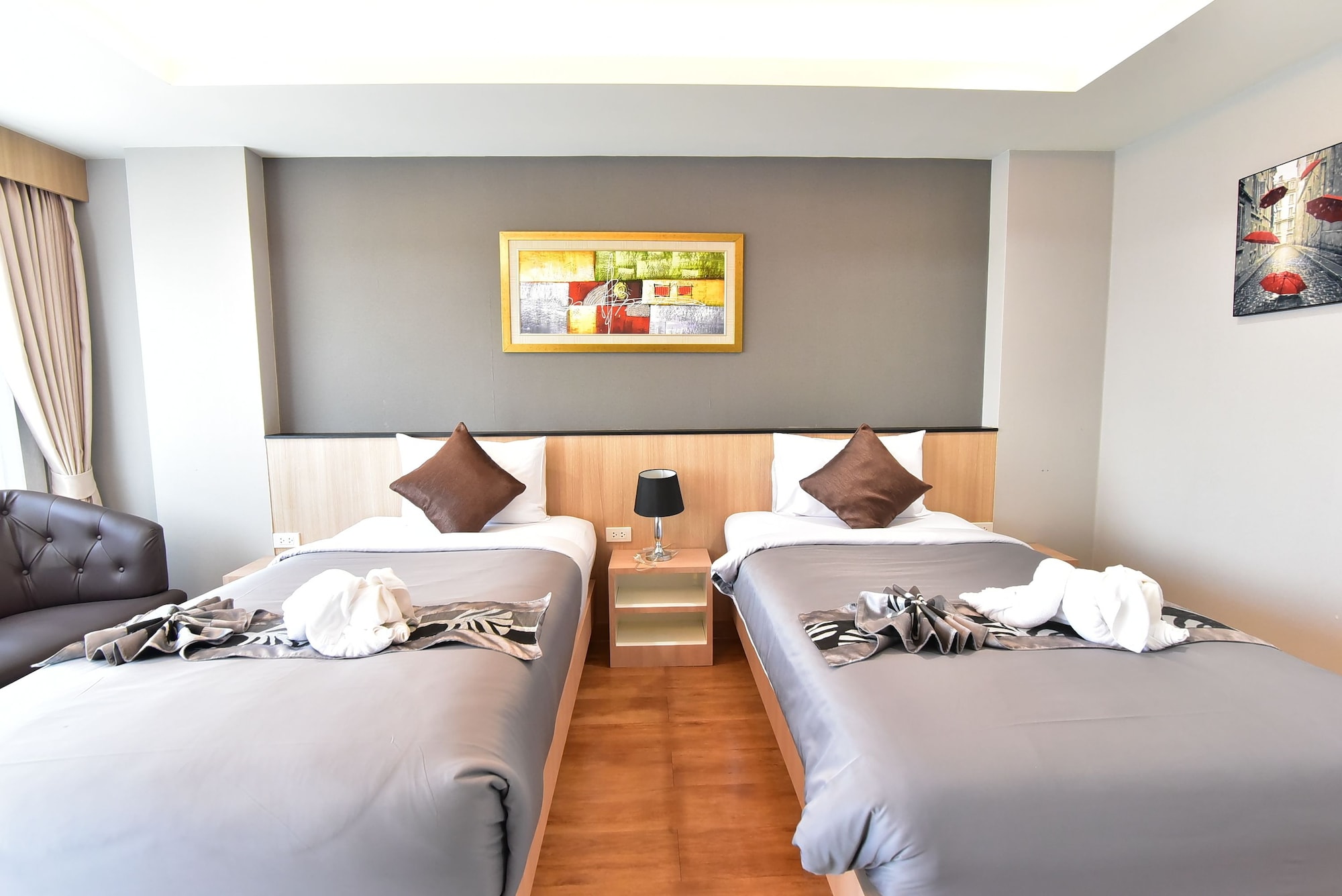 SUPERIOR, TWIN BEDS
