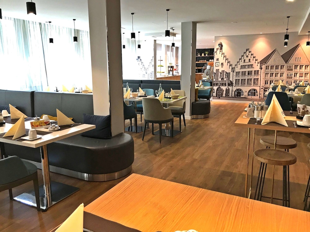 Mercure Hotel Kaiserhof Frankfurt City Center 42/58