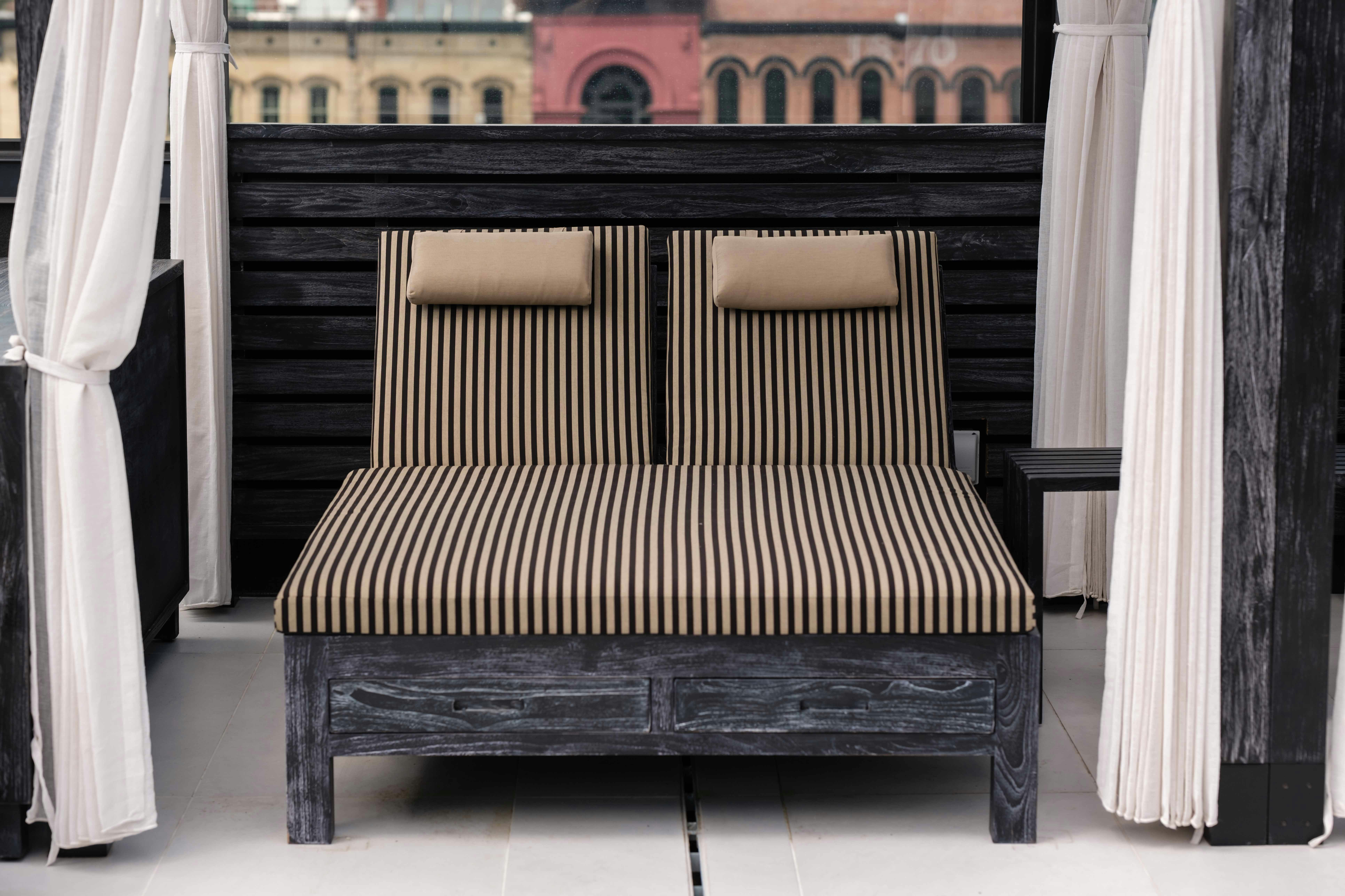 Hotel Bourre Bonne Louisville, Curio Collection by Hilton 22/56