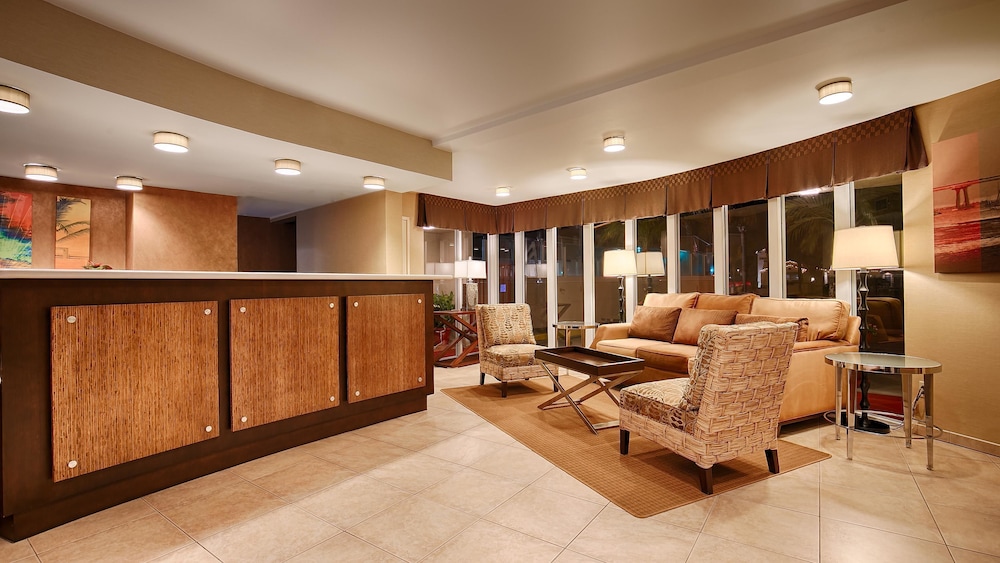 Best Western Plus Suites Hotel Coronado Island 8/36