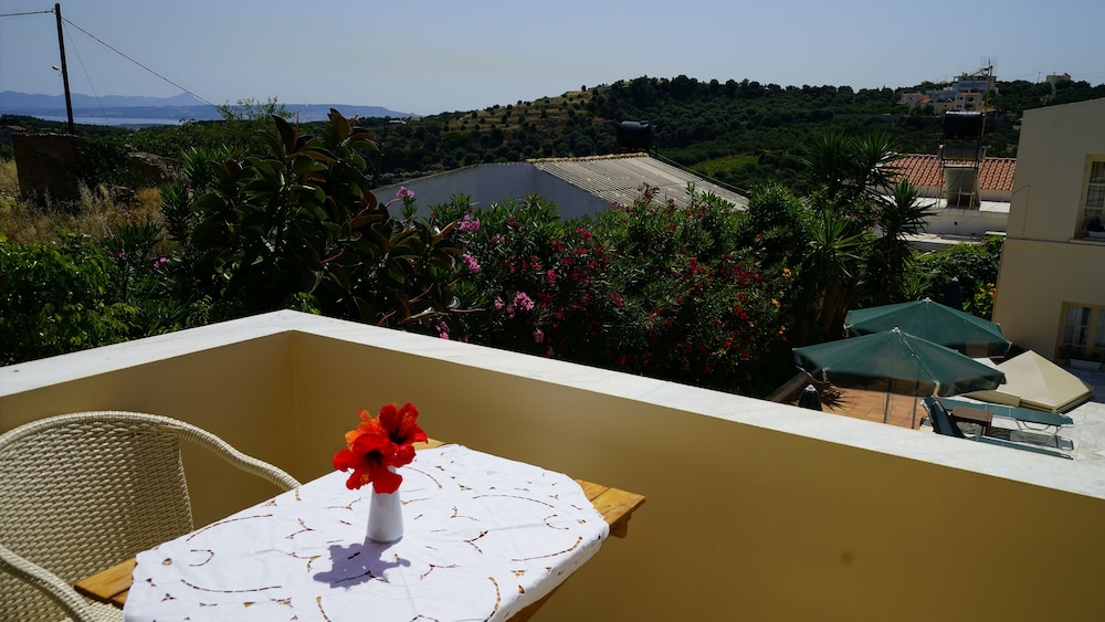 Orestis Hotel 46/56