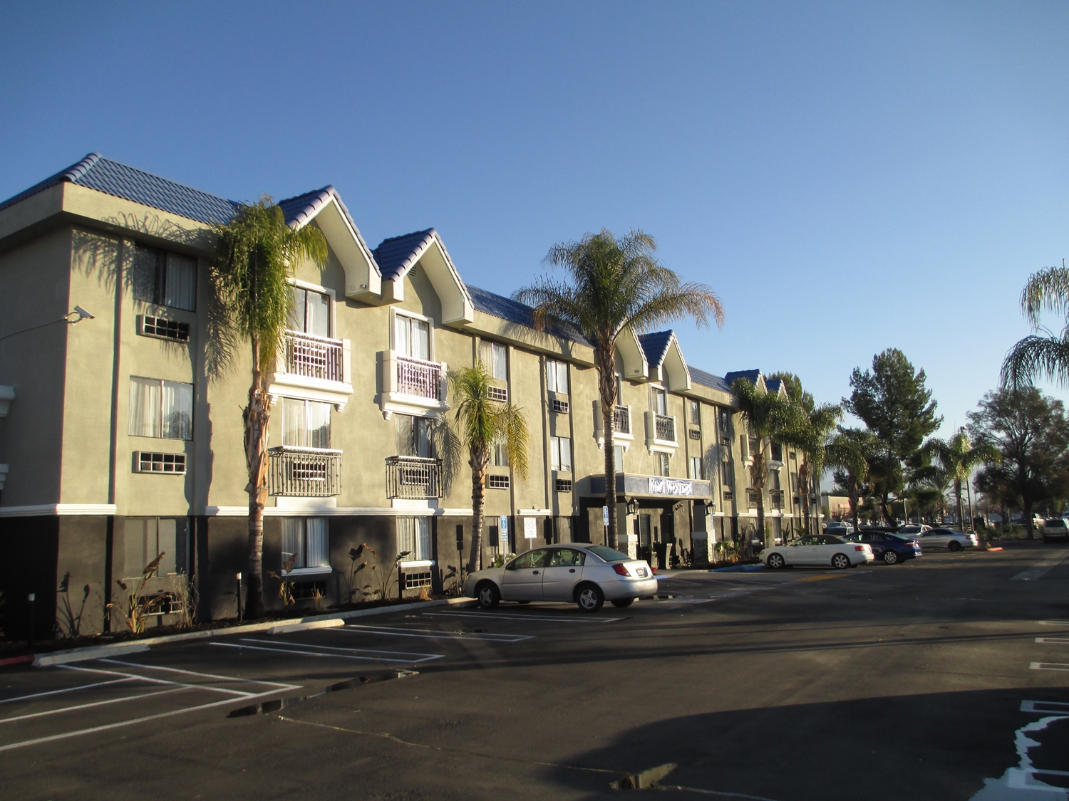 Best Western Plus Diamond Valley Inn 10/13