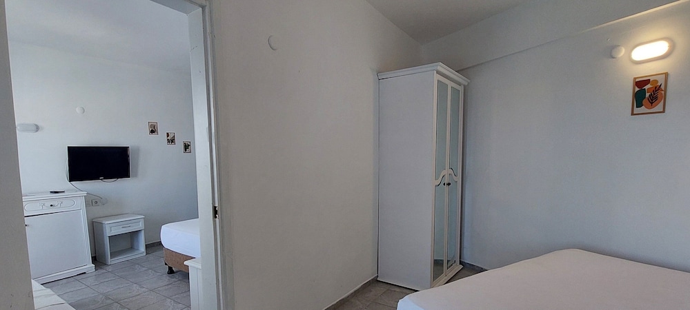 SAILOR’S PARK HOTEL 26/55