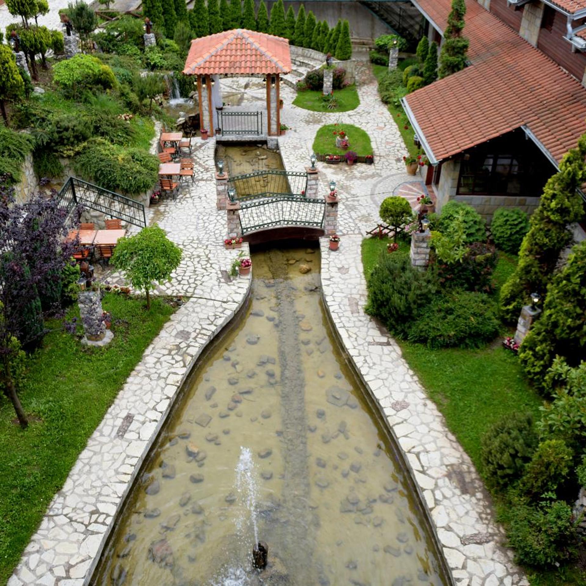 Centar Balasevic 52/54