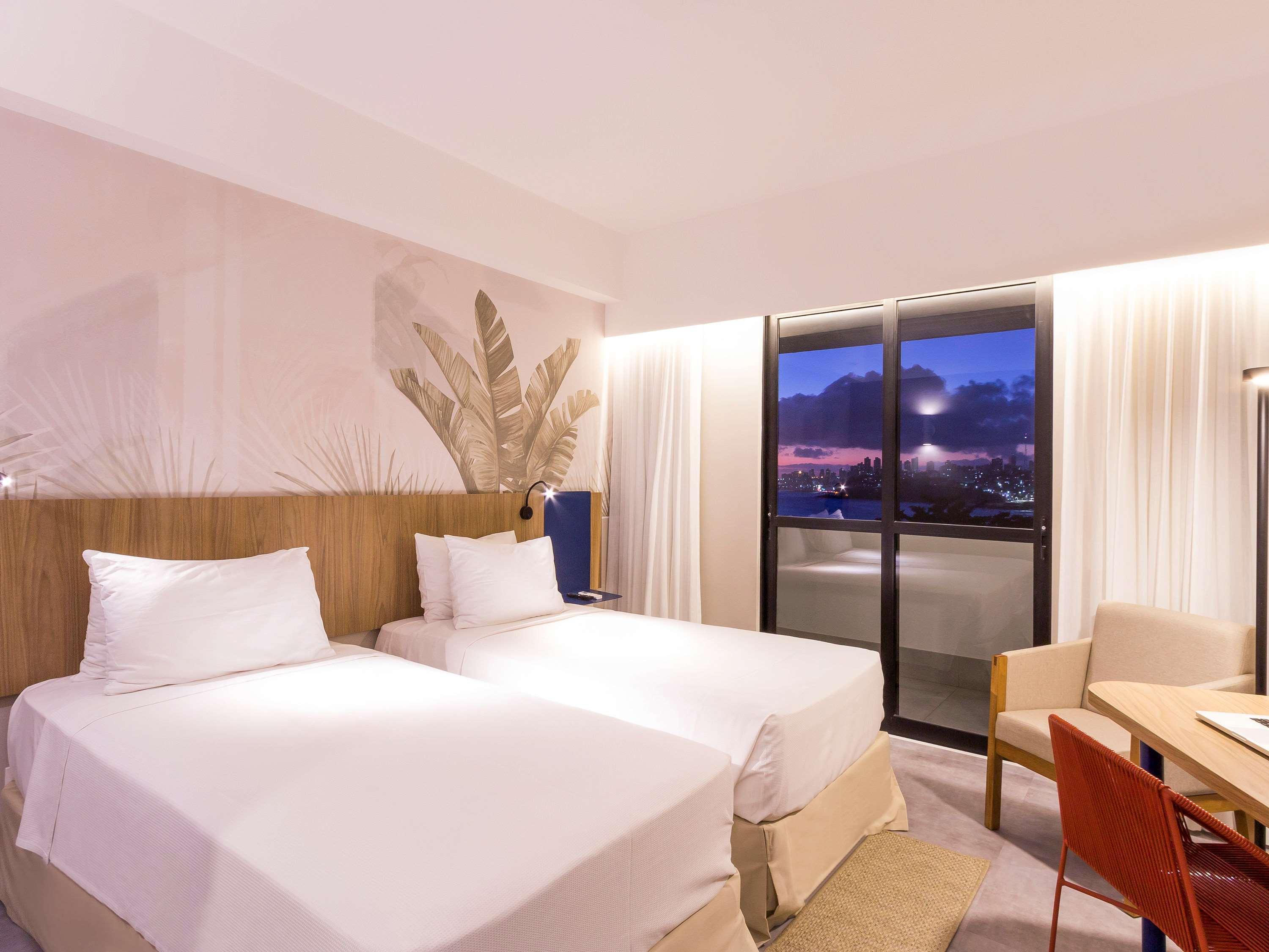 FAMILY SUITE, LUXURY, KING BED, SOFA