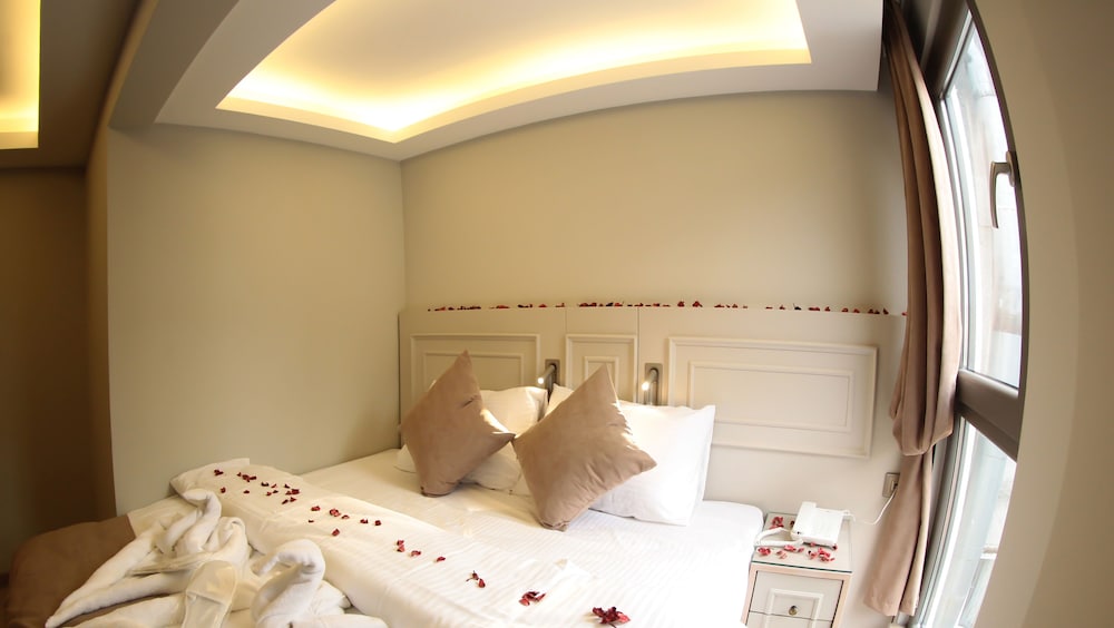 X Nellyi Boutique Hotel 21/50