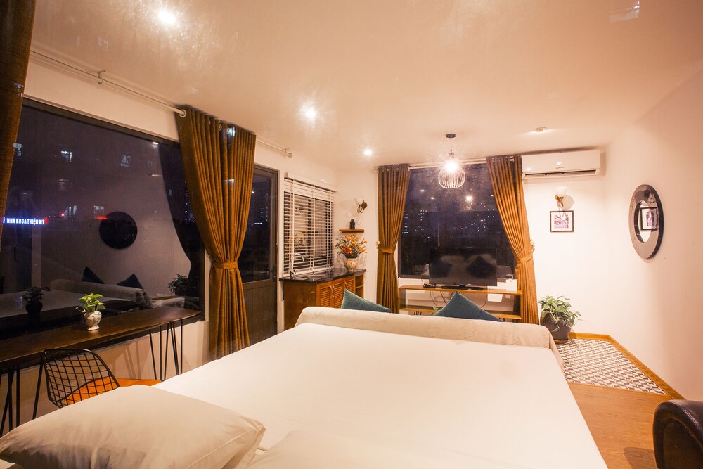 Dinh Ami Hanoi Hotel 38/63