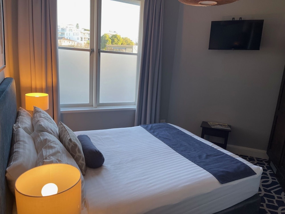 Seabreeze Hotel 14/36
