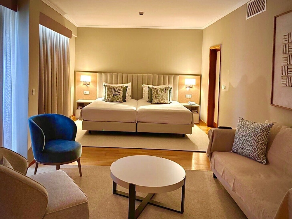 HOTEL ALISIOS 33/50