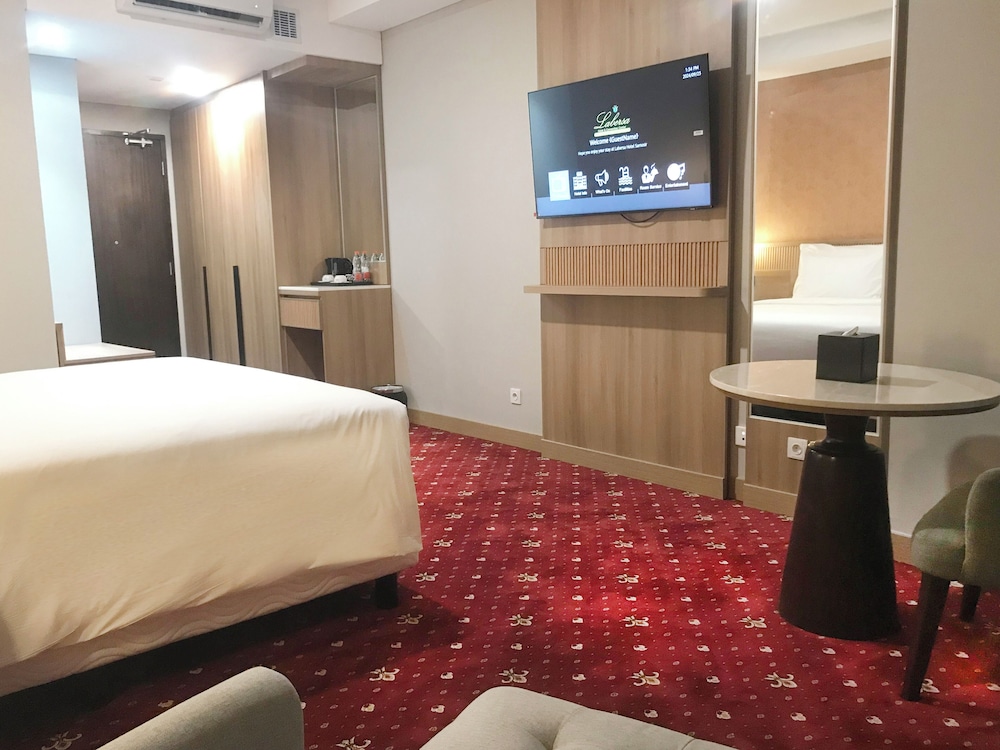 Labersa Hotel and Convention Center Samosir 13/28