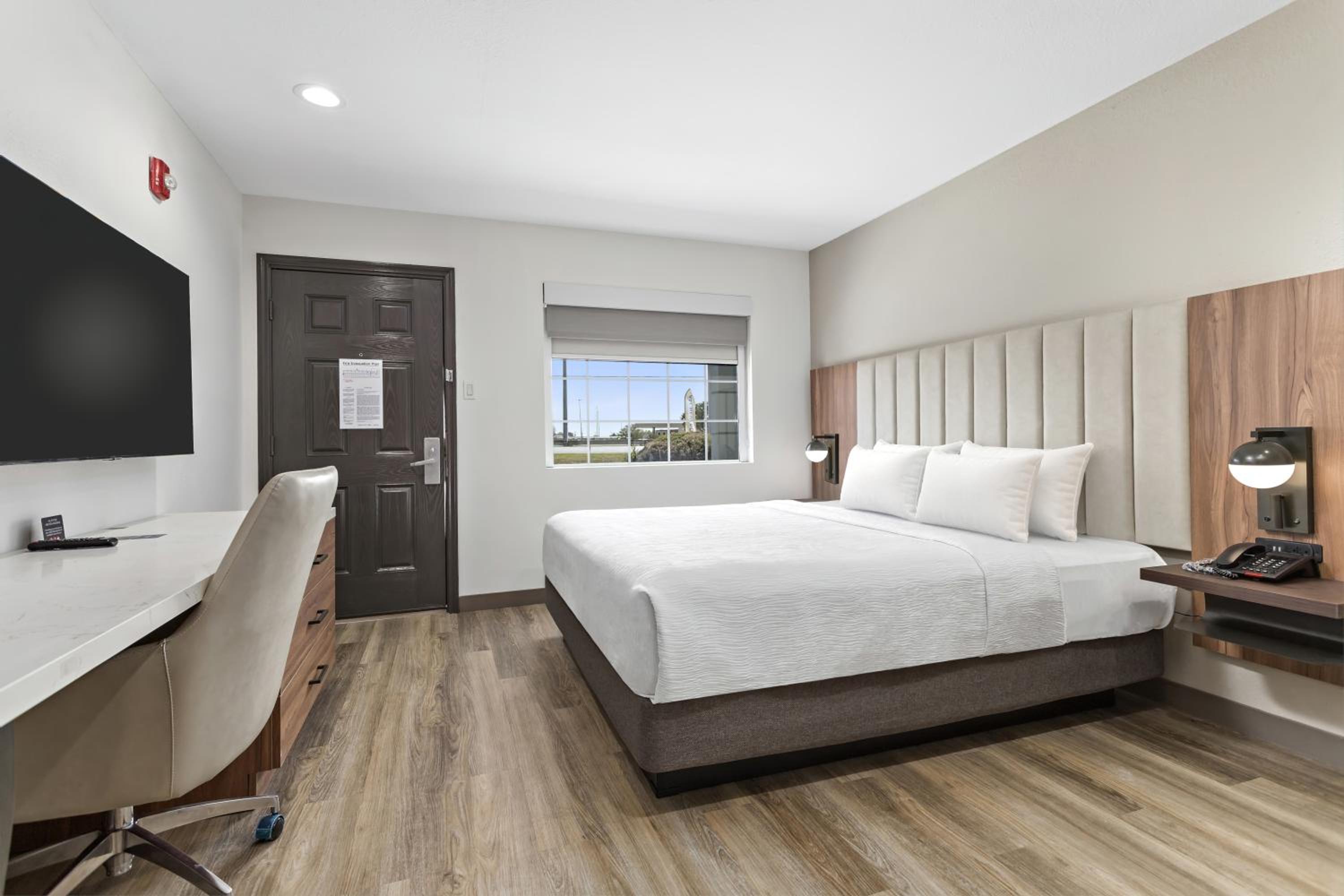غرفة بريميوم بسرير كينج لذوي الإعاقة، Baymont by Wyndham Beaumont 10/10