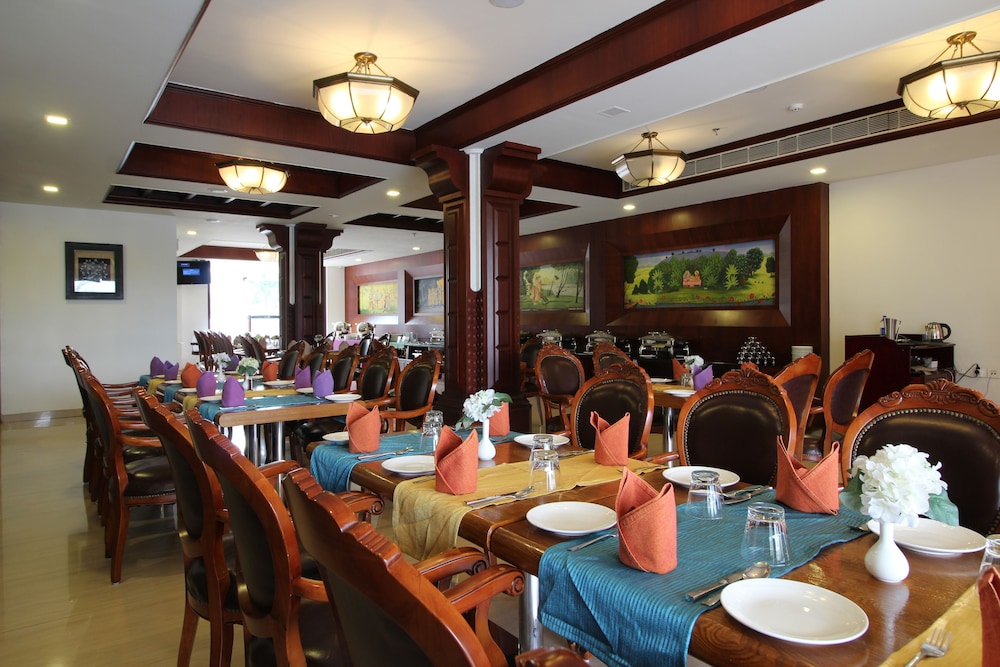 Lake Palace Hotel Trivandrum 28/44