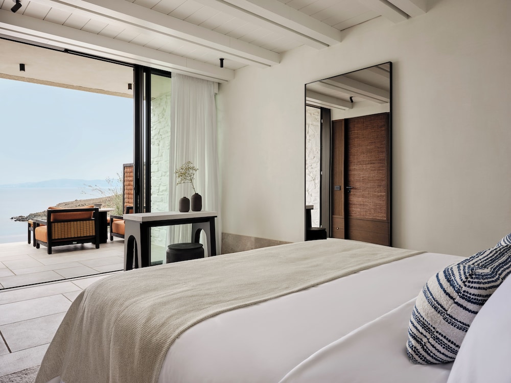 Chill Out, Premium, King Bed, Sea View, with Pool