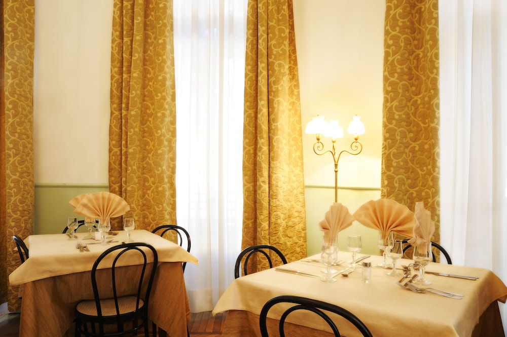 Hotel Alfieri 13/28