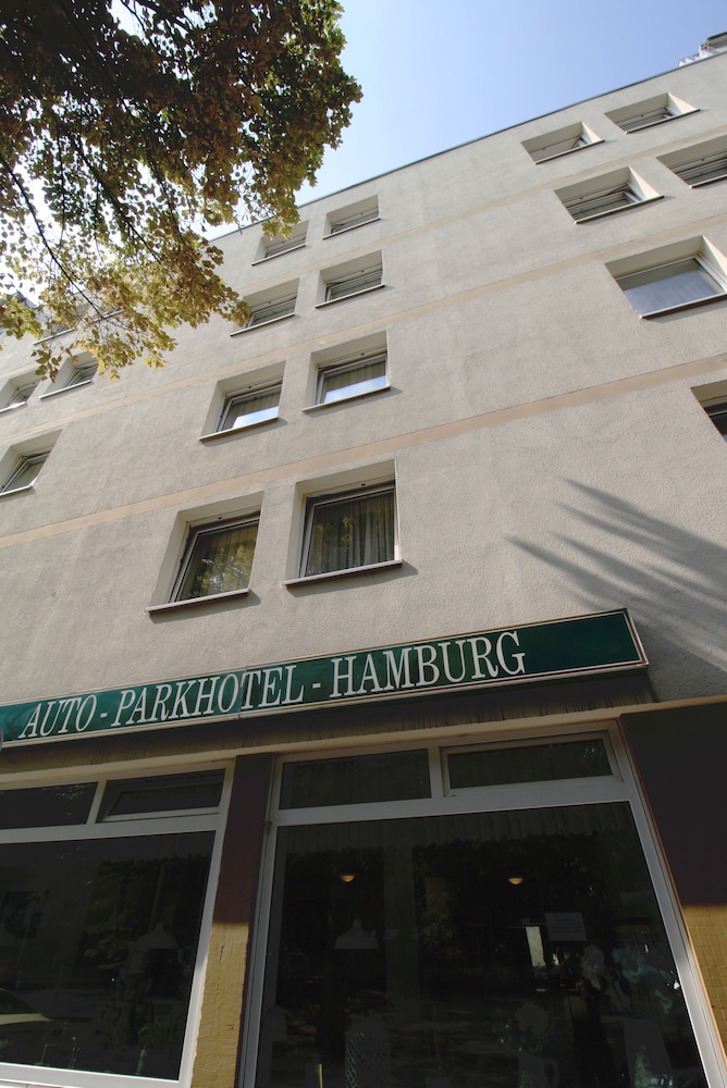 Auto-Parkhotel 3/74